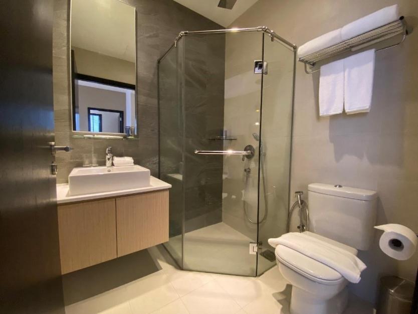 Momentus Serviced Residences Novena Singapura Exterior foto